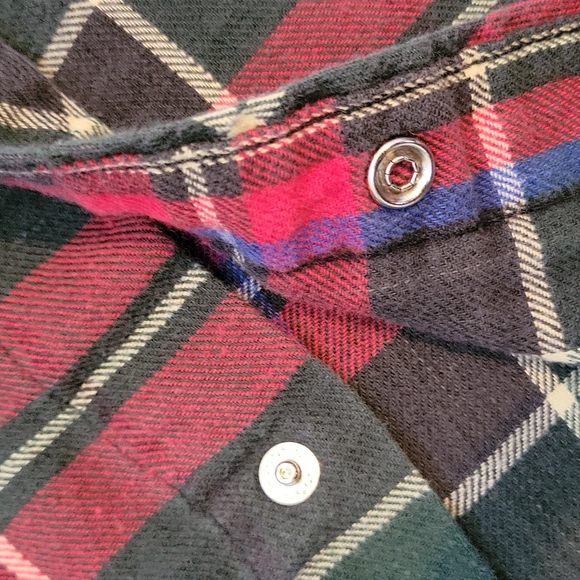 HOST PICK Wrangler snap flannel - Picture 4 of 6